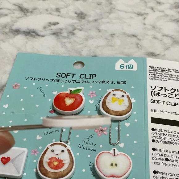 3/$20 🌸 Soft Paper Clip - Picture 3 of 4